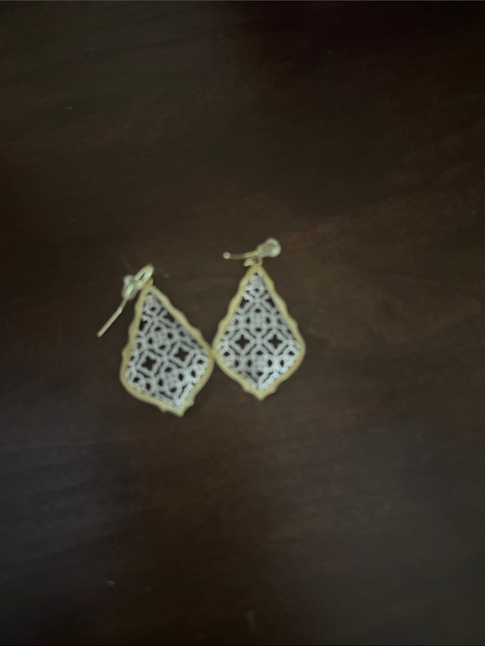 Kendra Scott Gold Filigree Lattice Drop Earrings